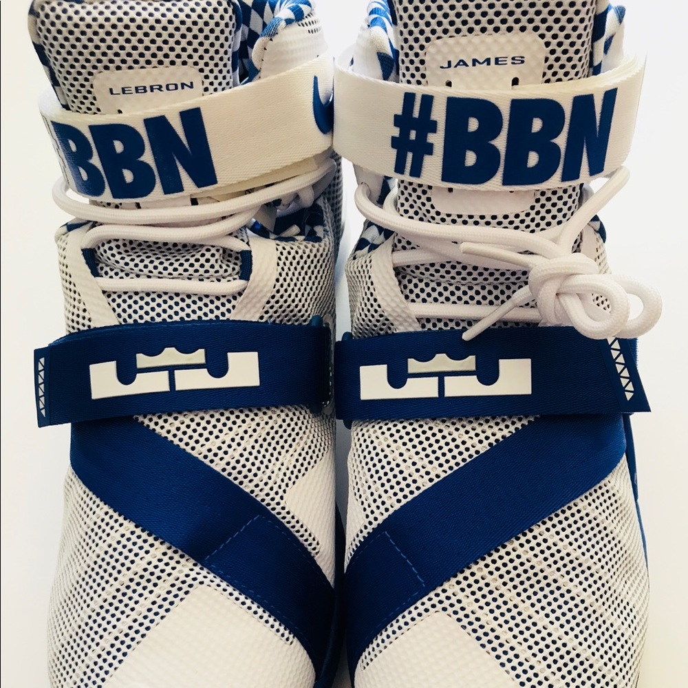 SOLD NIKE LEBRON SOLDIER IX PREMIUM BBN KENTUCKY - Picture 2 of 8